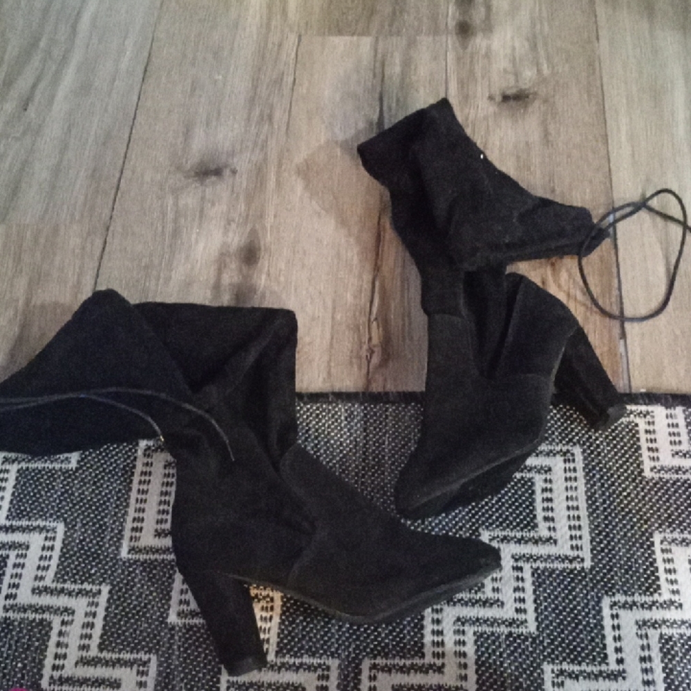 Elegant Black Women's Boots
